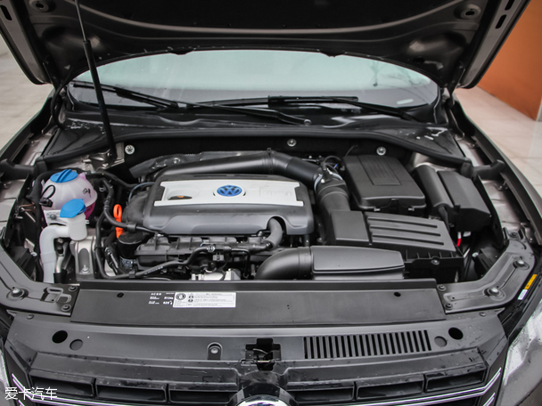 上海大眾2014款帕薩特