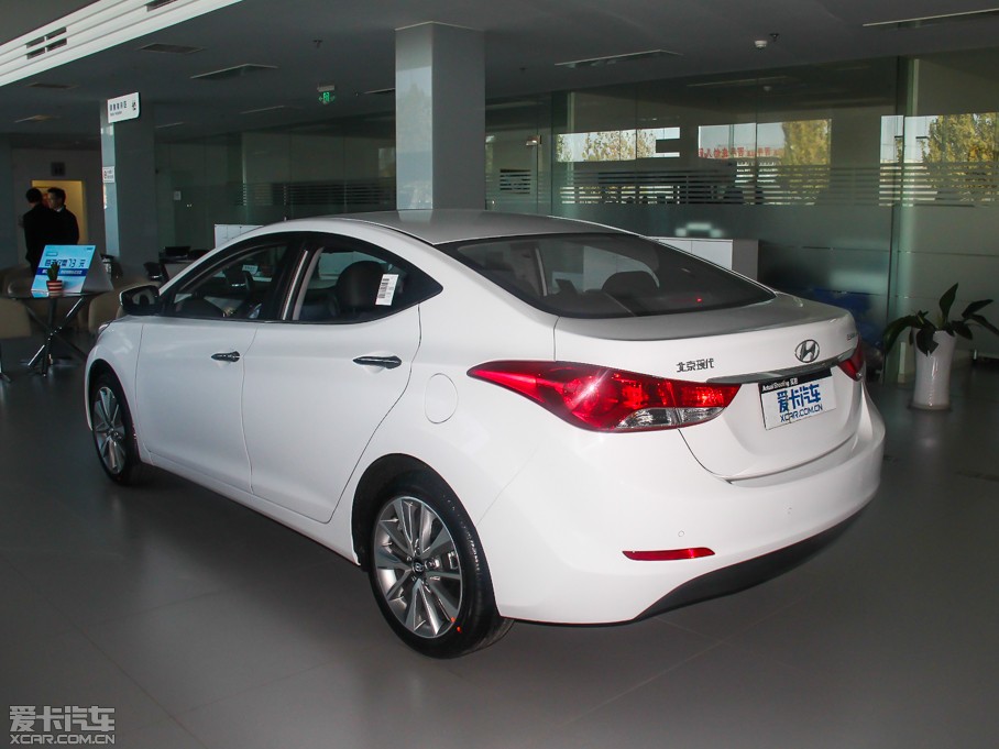 北京現代2015款朗動