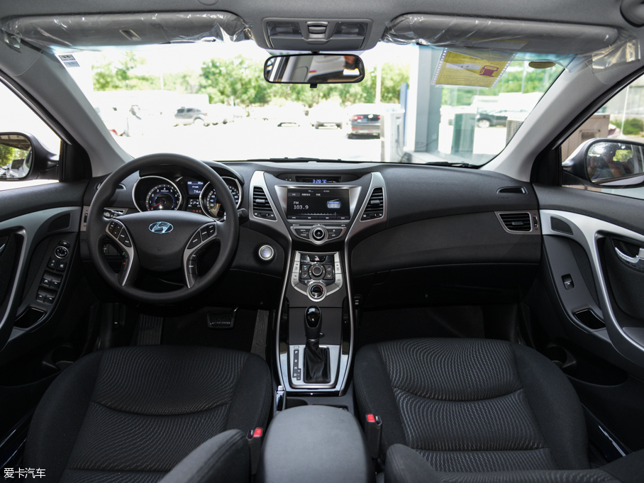 北京現代2016款朗動