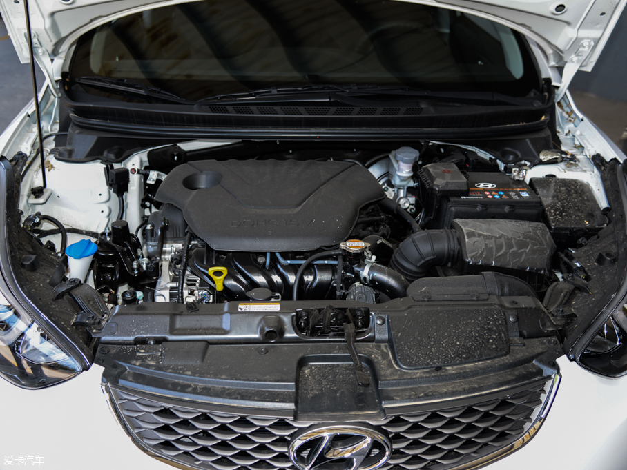 北京現代2016款朗動