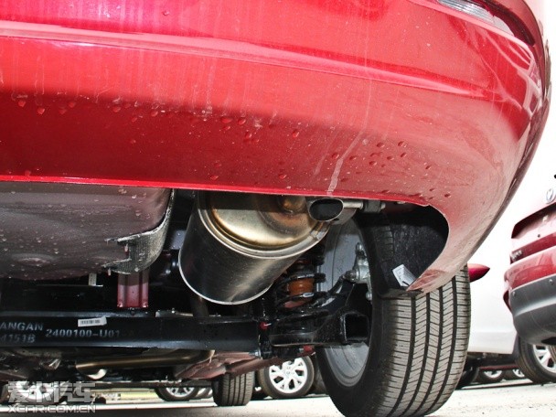 長安乘用車2014款逸動