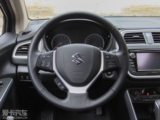 長安鈴木2014款鋒馭