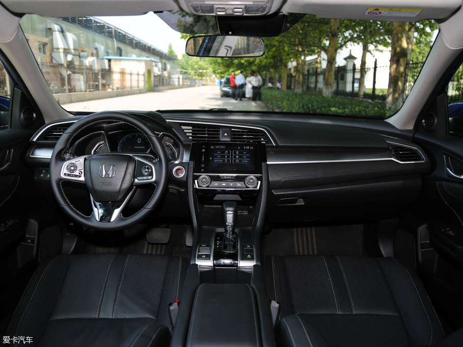 東風本田2016款思域