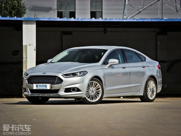 長安福特2013款新蒙迪歐