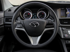 東南汽車2015款V5菱致