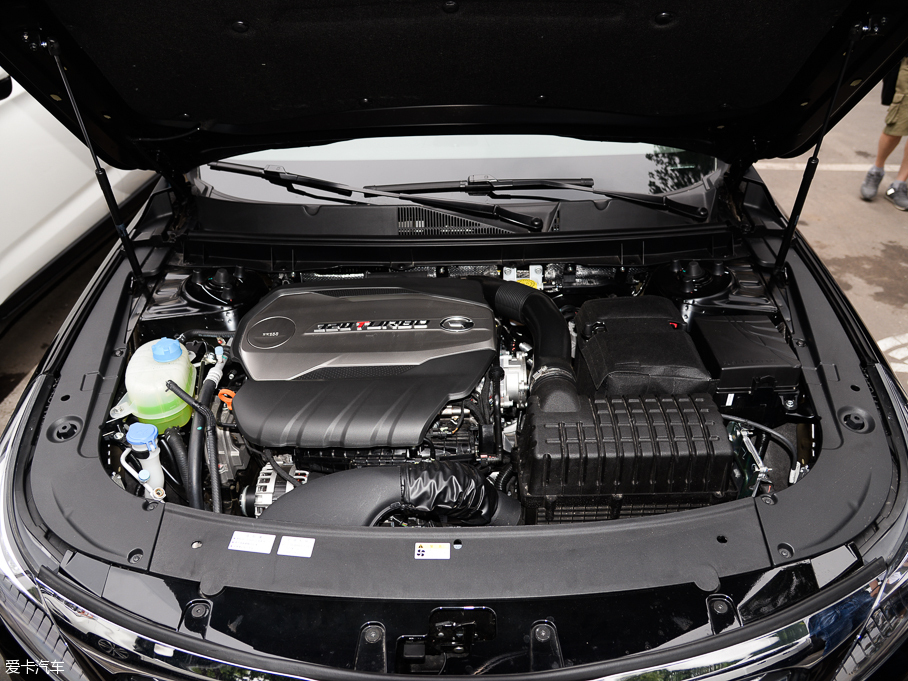 廣汽乘用車2016款傳祺GA8