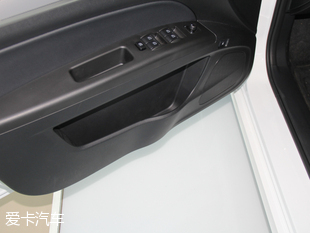 奔騰2016款奔騰B30