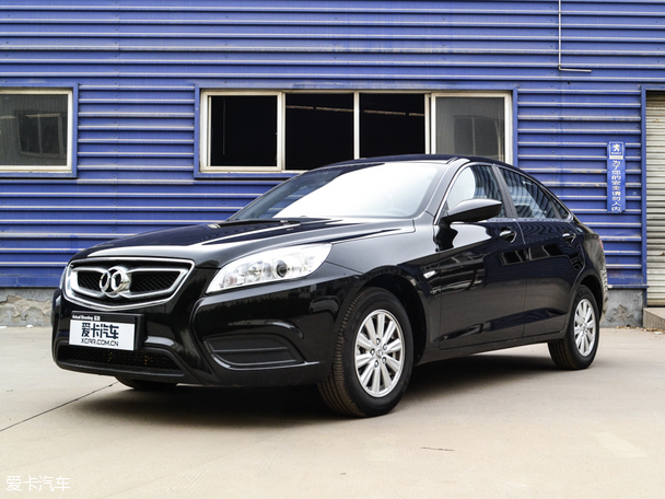 北汽紳寶2014款紳寶D50