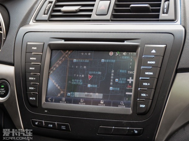 北汽紳寶2015款紳寶X65