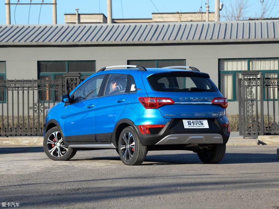 北汽紳寶2015款紳寶X25