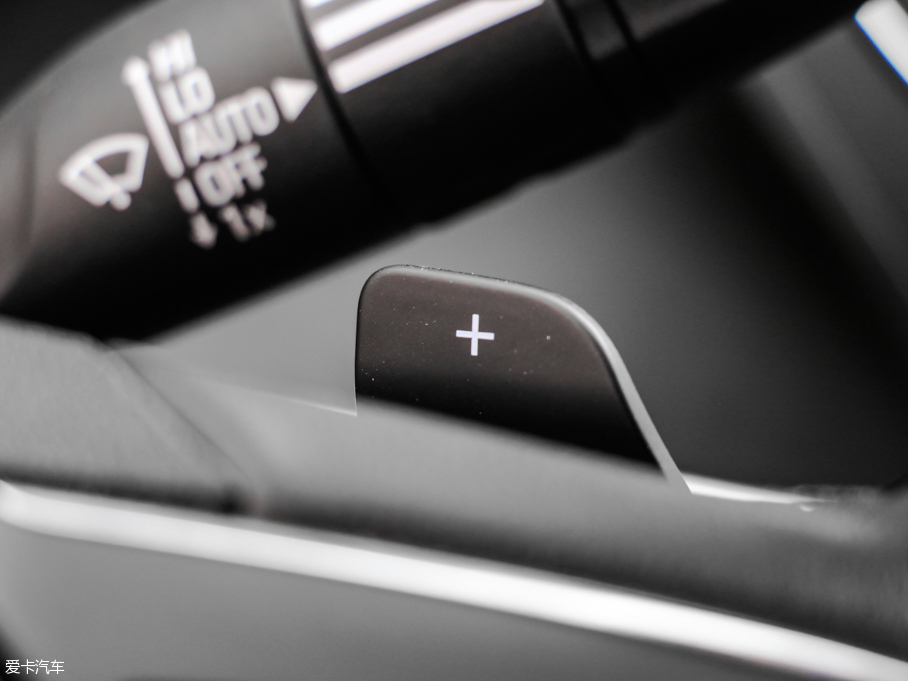 上汽通用別克2016款君越