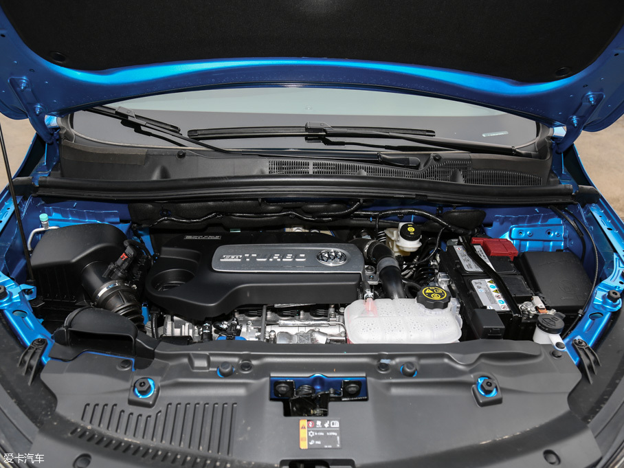 上汽通用別克2016款昂科拉