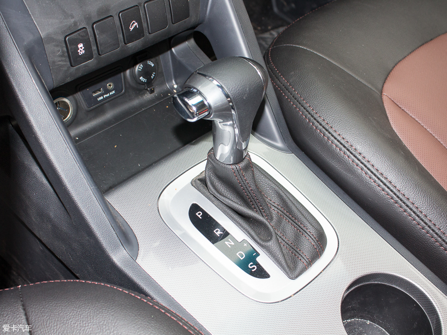 江淮汽車2015款瑞風S5