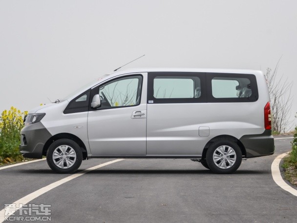 江淮汽車2015款瑞風M3