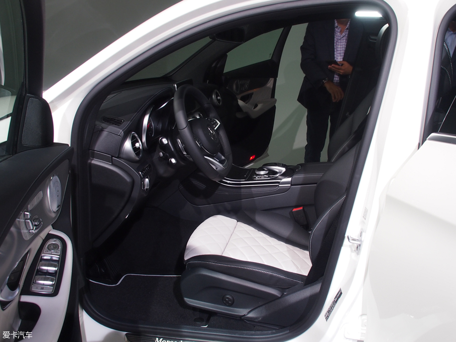 奔馳(進口)2016款奔馳GLC Sport SUV