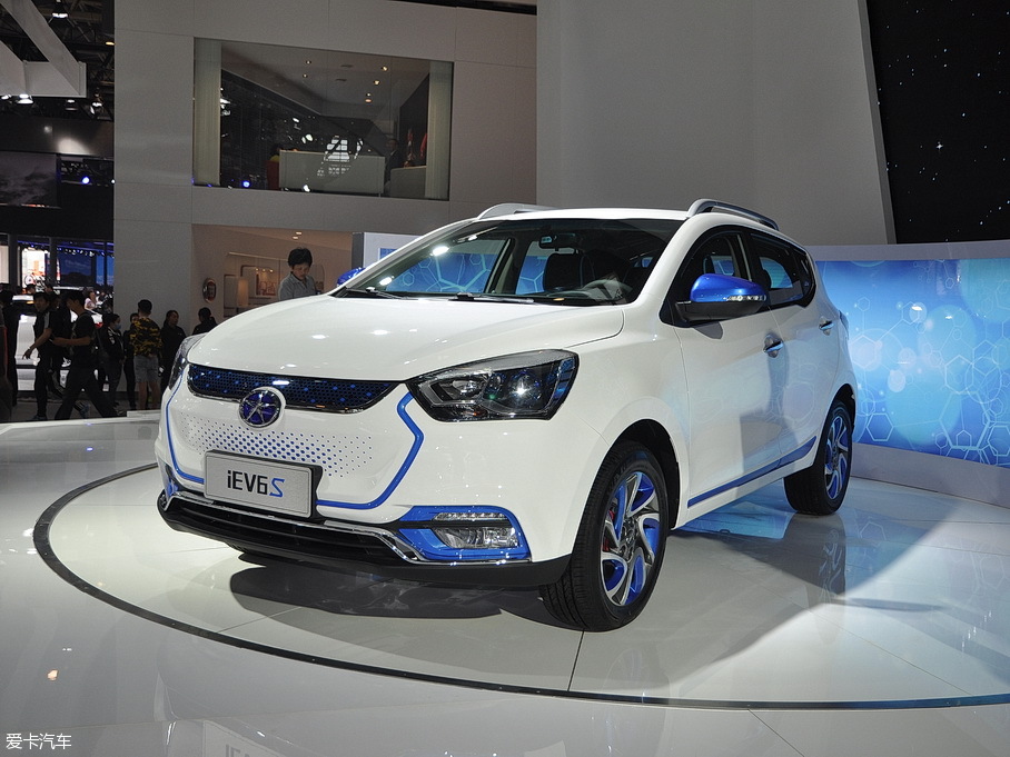 江淮汽车2016款江淮iEV6S