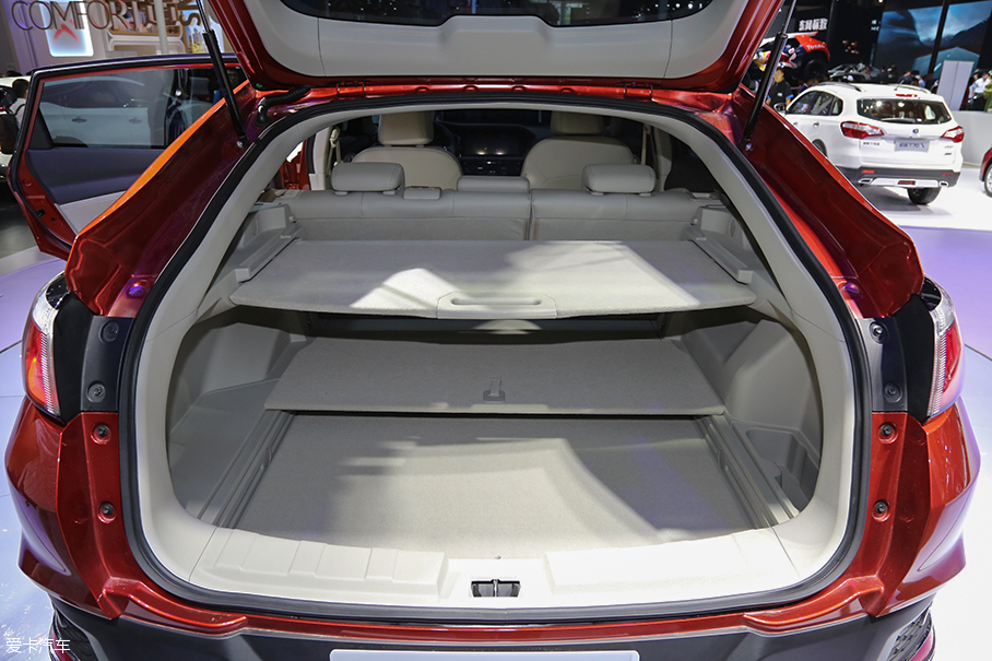 啟辰T902016成都車展靜評