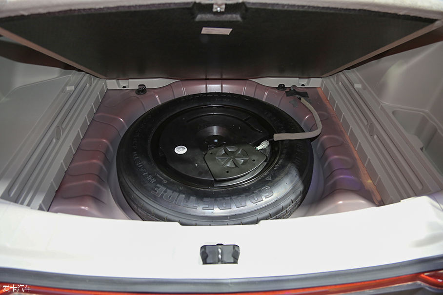 啟辰T902016成都車展靜評