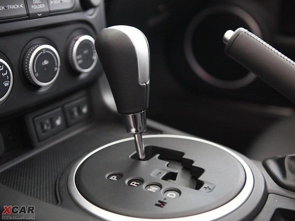 三款硬頂敞篷車