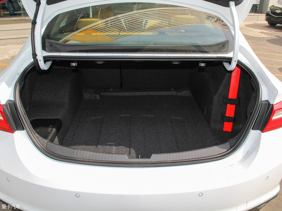 都市精英座駕 四款年輕時(shí)尚中型車對(duì)比