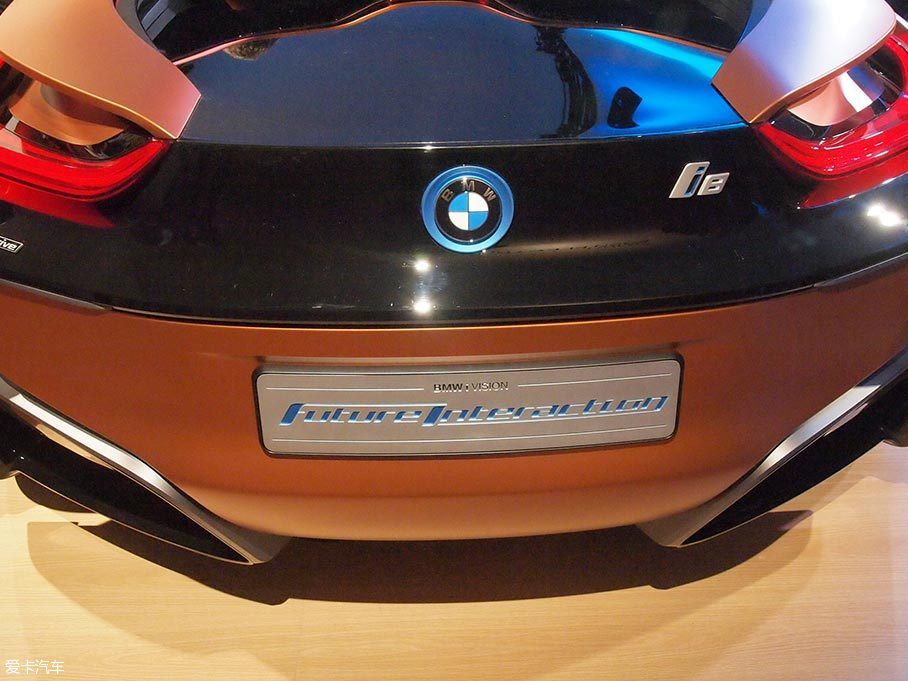 տĻ2016ѵչCESϣʽBMW iVision Future Interactioni8д졣