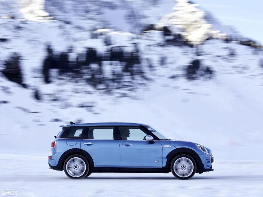 գMINIٷʽⷢMINI CLUBMAN COOPER S All 4͵ĹٷͼƬó䱸һϵͳ