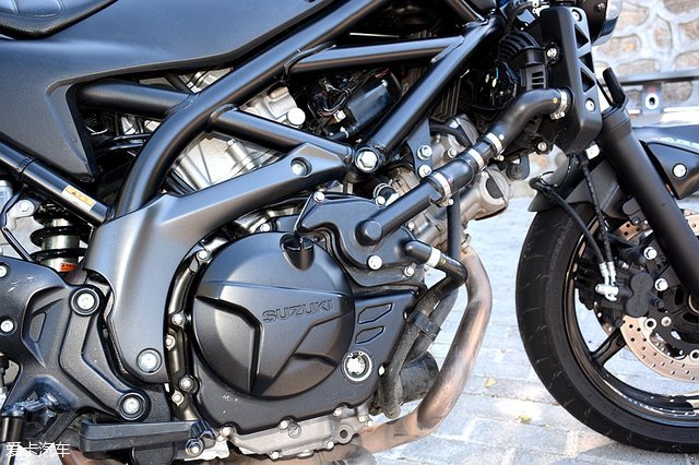 破百只需4秒 2016款铃木SV650试驾体验