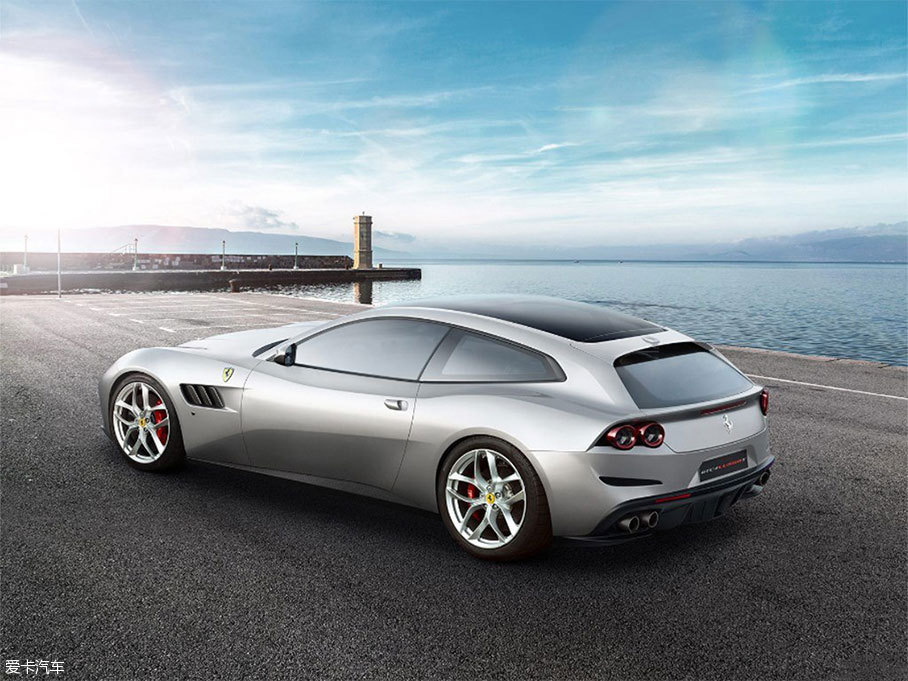 ⷢGTC4Lusso T͵Ĺͼ³һ̨V8˫ѹú֮ǰ³929տĻİ賵չ׷