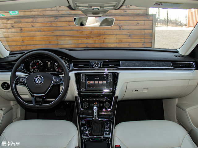 上汽大眾2016款帕薩特