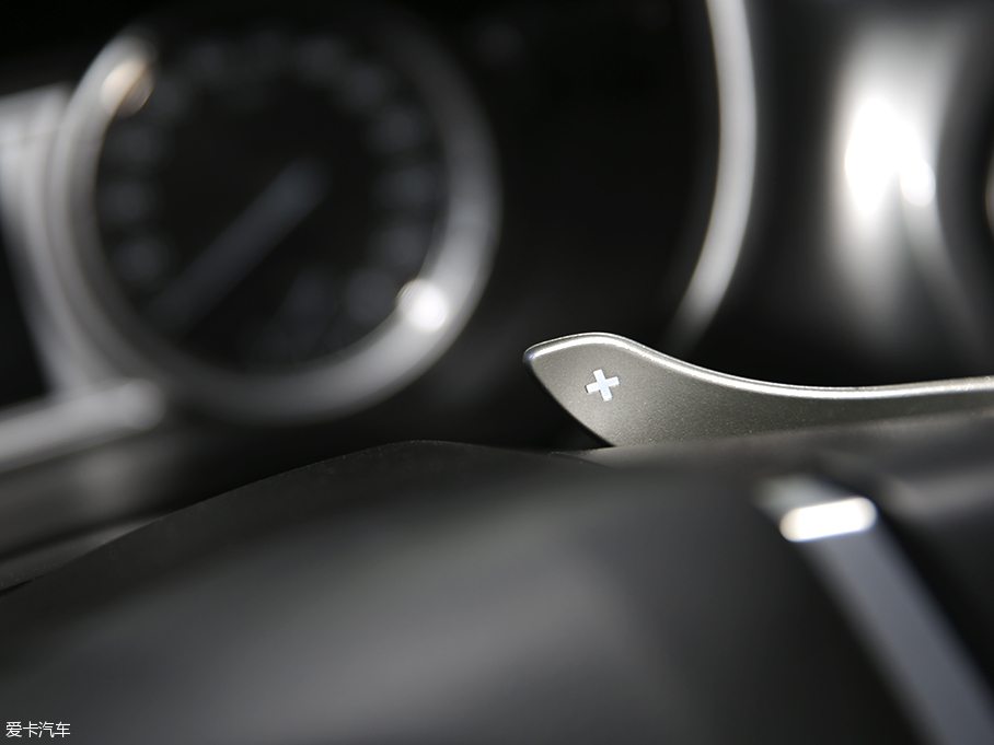 實(shí)拍維特拉領(lǐng)先四驅(qū)版