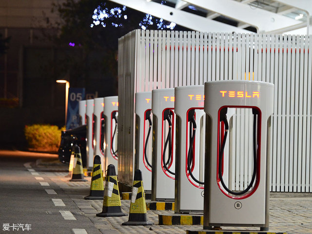 充电新国标遇冷 特斯拉又当了白求恩?