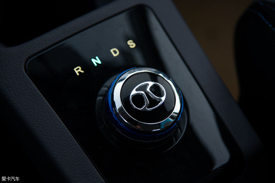 解讀北汽新能源EC180圖