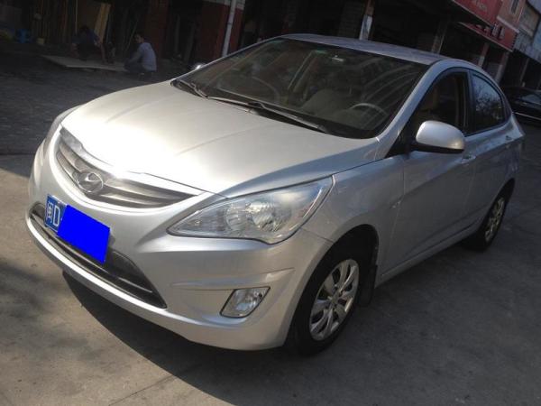 现代瑞纳 2011年上牌