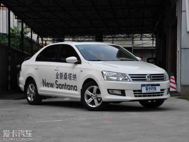 上海大众2015款桑塔纳