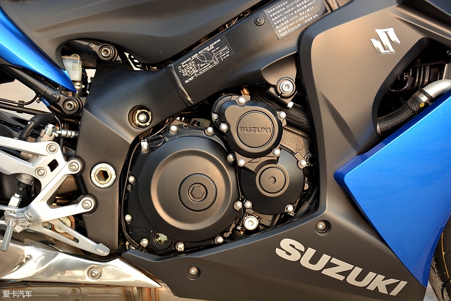 铃木GSX-S1000F;铃木旅行跑车;SUZUKI GSX-S1000F
