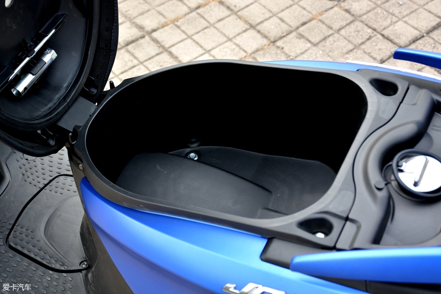 雅马哈巧格i;YAMAHA JOG-i;雅马哈巧格;雅马哈JOG