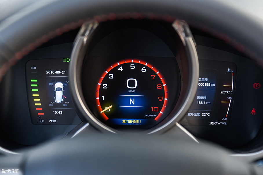 试驾华泰XEV260纯电动SUV
